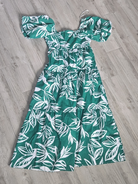 Kings Road Dresses & Skirts - Leaf-Print Green Midi Dress with Puff Sleeves
